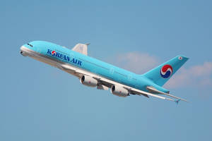 大韓航空空中巴士A380在藍天飛行