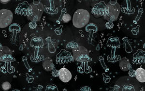 青綠色發光的水母和海洋生物漂浮在深色抽象水下圖案中。