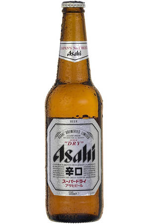 冰凍的Asahi Super Dry啤酒瓶，帶有凝結水珠。 — 日本 壁紙
