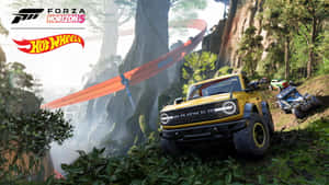 黃色福特Bronco在森林小徑上，頭頂有Hot Wheels坡道。