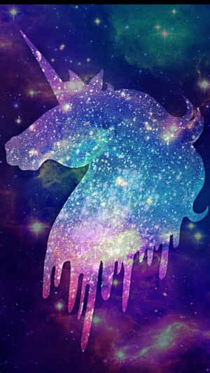 一個由星星和星雲組成的獨角獸頭部，滴落著宇宙色彩。