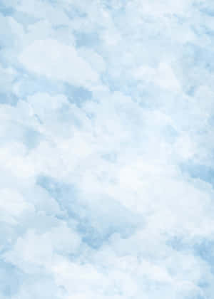 淡藍色天空中飄浮的柔和水彩雲朵