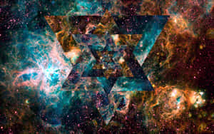 一個六角星符號，背景是充滿星星的色彩繽紛的宇宙星雲。