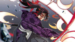 穿著紫色和服的動畫惡魔戰士在戰鬥中揮舞著發光的劍。
