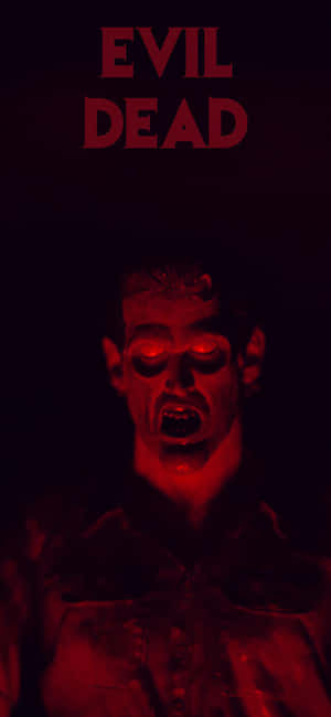 一個擁有發光紅眼的惡魔形象，以及紅色字體的標題「Evil Dead」。