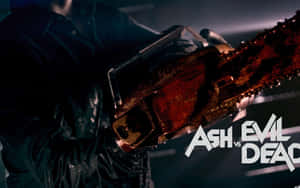 手握沾血電鋸，帶有Ash vs Evil Dead標誌。 — 恐怖 壁紙
