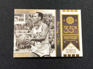 復古 Bob Cousy 塞爾特人隊籃球卡，慶祝 35 週年。 — 運動 壁紙