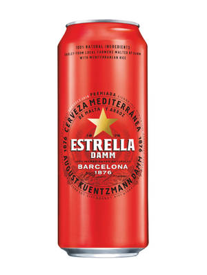 紅色 Estrella Damm 啤酒罐，帶有金色星星標誌和白色文字。