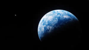 從太空看到的地球，遠處有一顆小月亮。 — 地球 壁紙