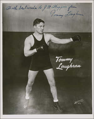 拳擊手Tommy Loughran的復古黑白照片，帶有簽名的拳擊姿勢。 — 拳擊 壁紙