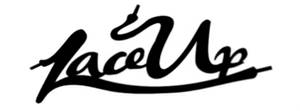 黑色草書文字「Lace Up」，鞋帶形成字母U。