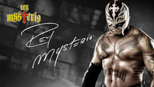 職業摔角手Rey Mysterio，以其標誌性面具和紋身為特徵。