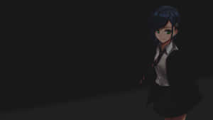 動漫女孩穿著校服，發光的綠色眼睛，在深色背景前