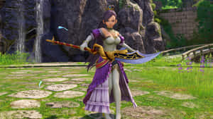 動漫女戰士身穿紫色盔甲，在瀑布附近手持大劍。